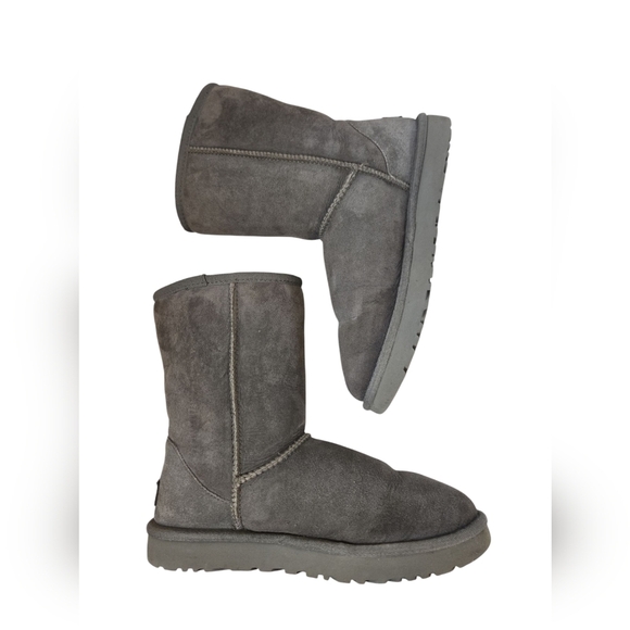 Uggs Classic Short Gray Boots Size 8 - Picture 5 of 9